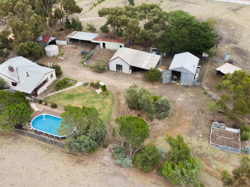 Country lifestyle living on 18 acres.