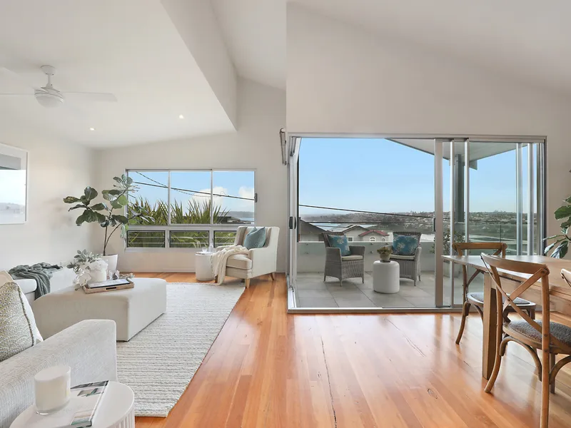 Trophy entertainer with mesmerising panoramas