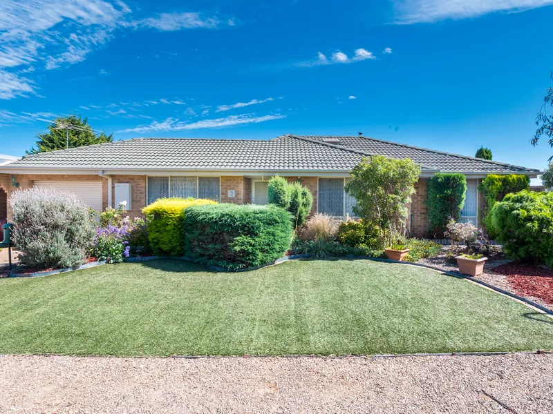 $400 PW, 3 Bed, 2 Bath 7 Egton court Craigieburn