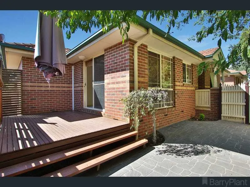 Great location - Close to Ringwood Central