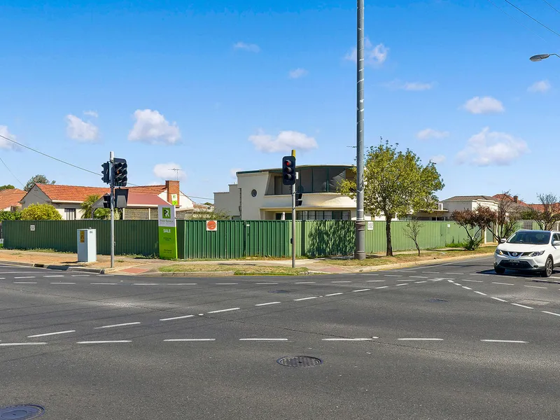 Attention Developers - Builders - Investors - Home Renovators - Auction Sat 17th April @ 12 noon