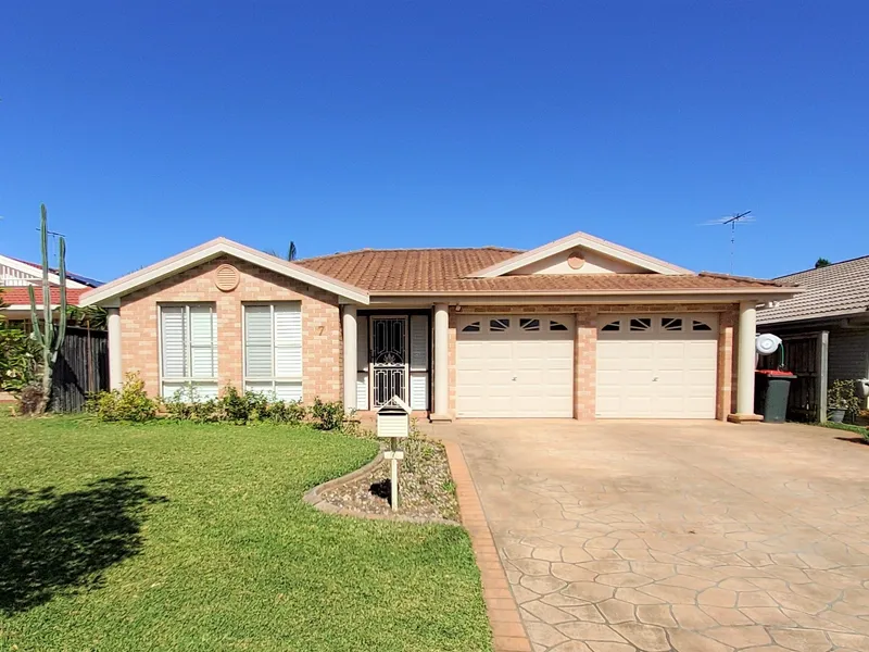 4 bedrooms, Ensuite, Ducted Air