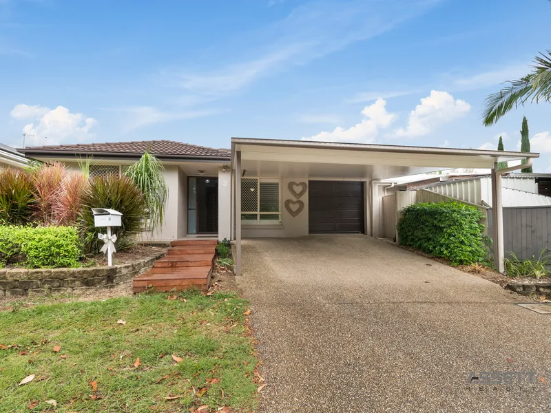 WOW ... WHAT A HOME! ... 4 + STUDY ... SOLAR PANELS, NATURAL GAS, WATER TANK & AND SOOO MUCH MORE TO OFFER  !