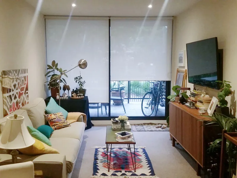 Super Spacious Riverside Apartment