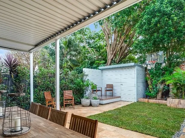 Period family home, 100 meters to the beach