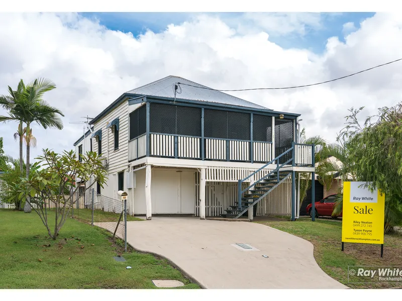 A great large Family Queenslander with 7.4% rental yield