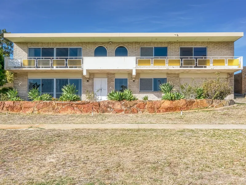 Spacious Family Home with R40 Development Potential!