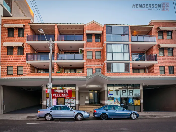 Well Maintained North Facing 2 Bedroom Unit in Heart of Hurstville