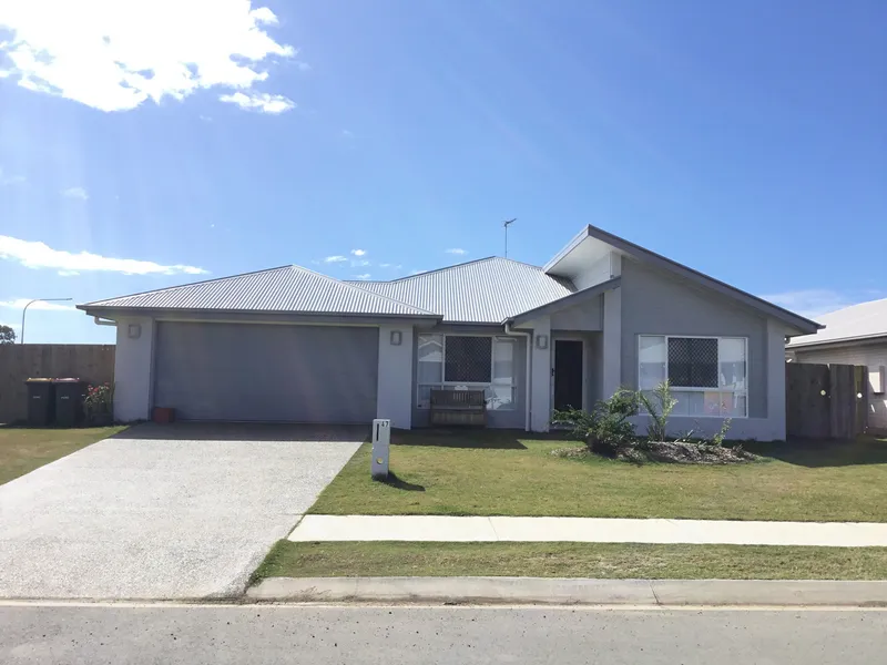 Charming 4-Bed Home in Pialba