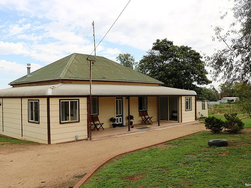 Large Family Home !!