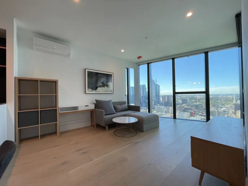 Aurora 2 beds 2 baths 1 Parking for Rent! Private Inspection Call 0416889977