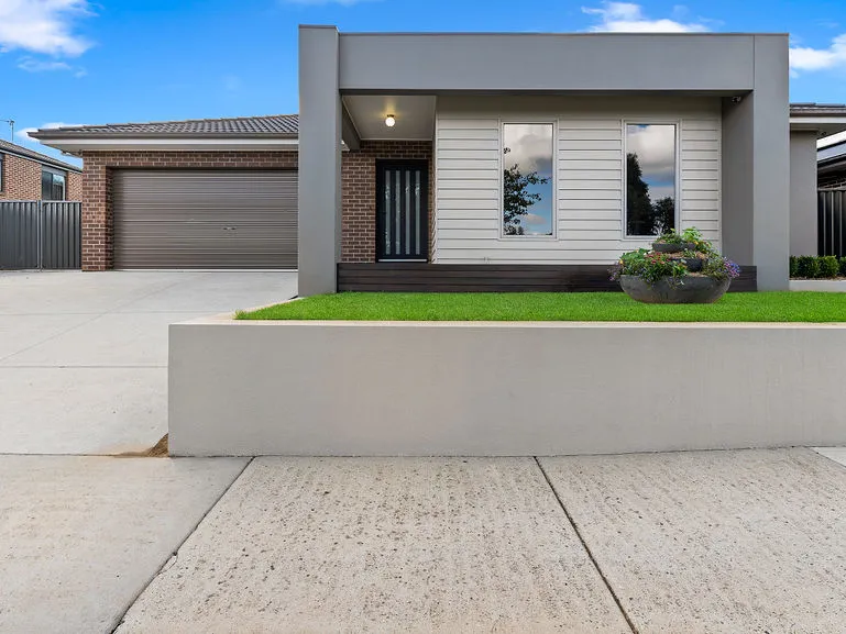 A Quality Contemporary Build.