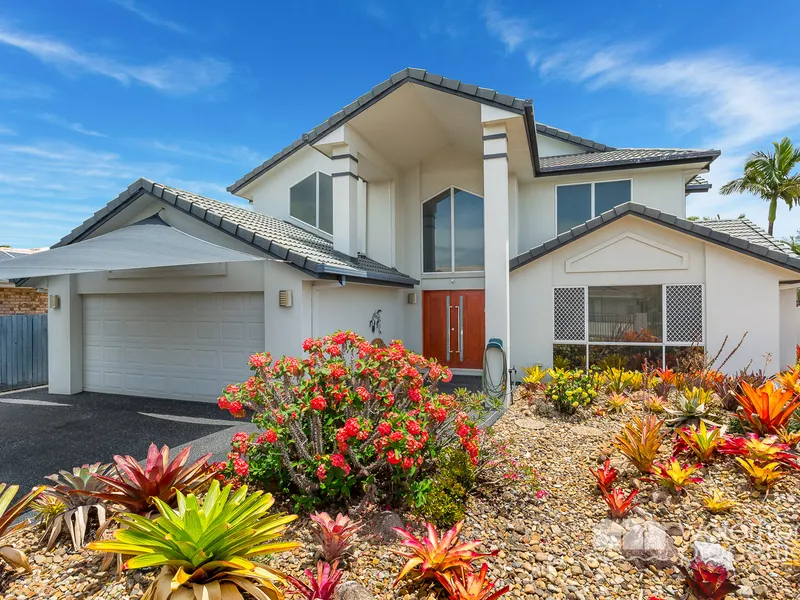 BEAUTIFULLY PRESENTED FAMILY HOME