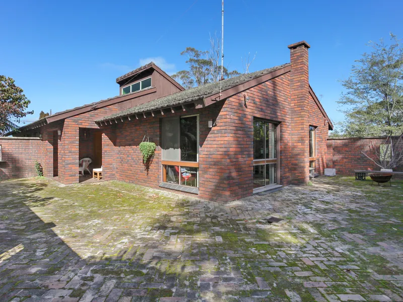 Large Family Home in Premium South Katoomba Location