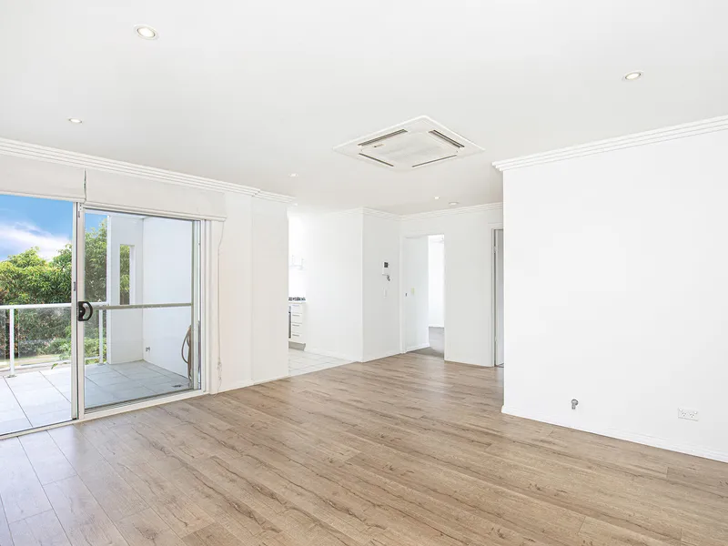 Spacious Renovated Two bedroom unit in great location