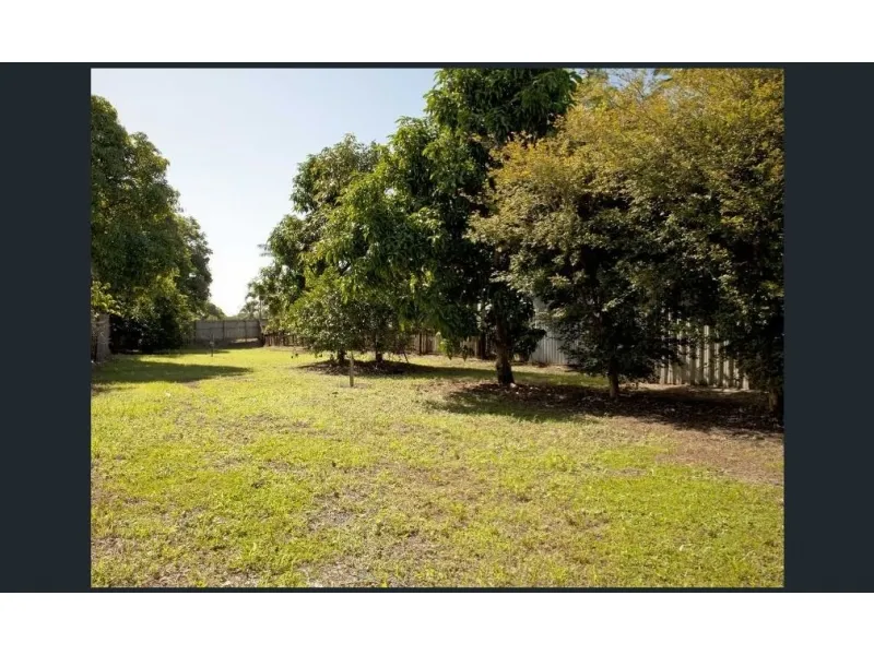 POSITION AND DEVELOPMENT OPPORTUNITY ON 1043 SQM BLOCK(2 LOTS)