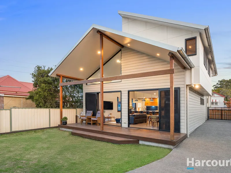 Architectural renovation in the heart of Waratah