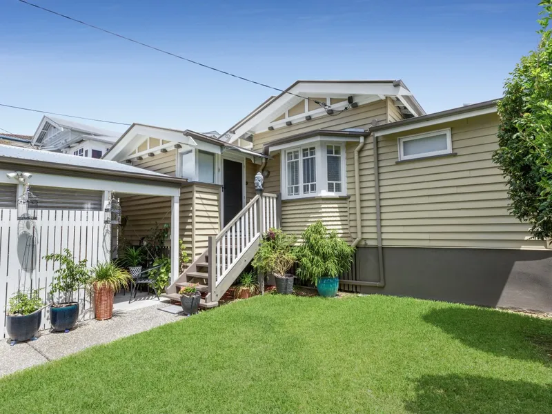 UNDER CONTRACT!! UNDER CONTRACT!!