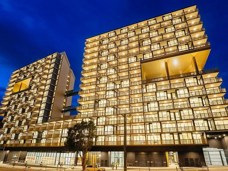 “Imperial” - Modern 2Bedrooms + Study