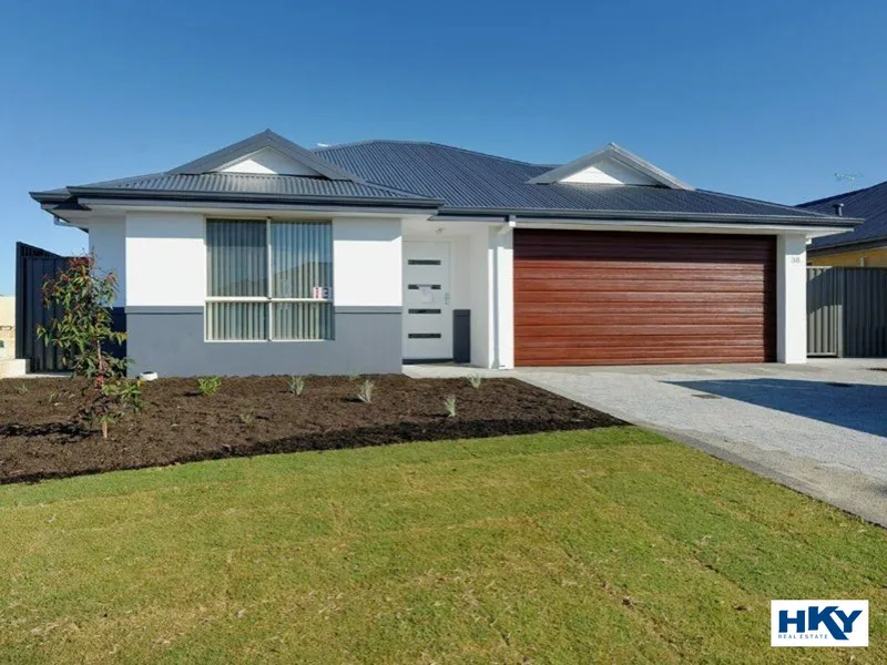 EASY CARE IN GREAT LOCATION !