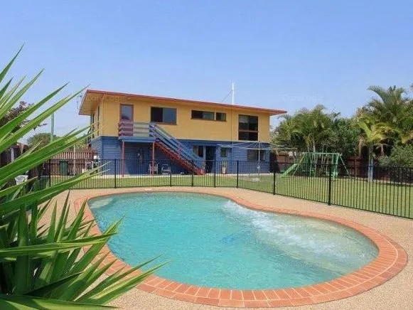 HIGH SET QLDER + GRANNY FLAT + POOL + SHED