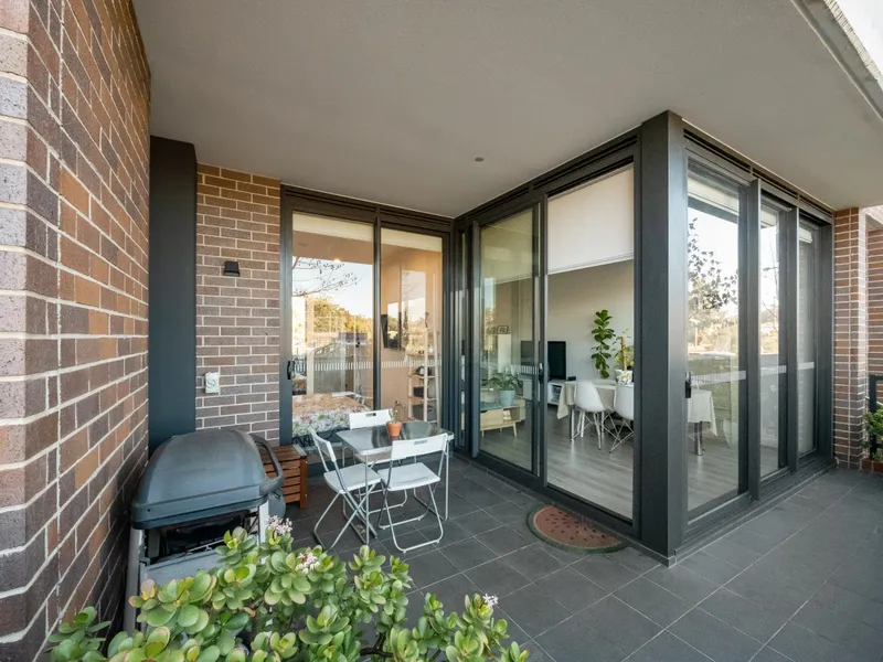 GROUND FLOOR UNIT IN FANTASTIC LOCATION