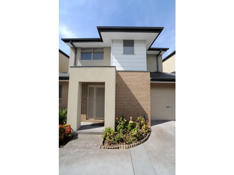 Exceptionally Sized Townhome in a Fantastic Location!