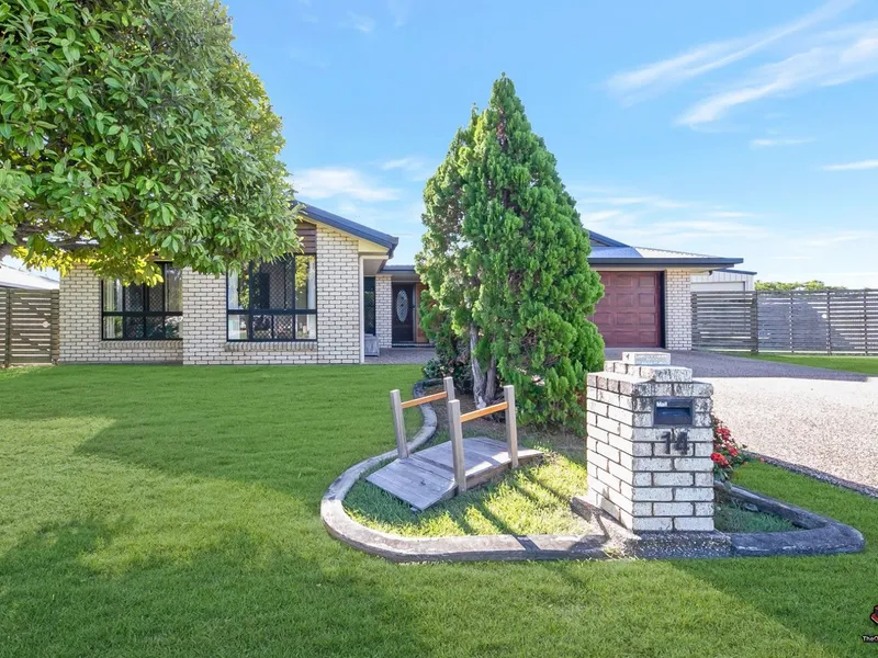 Stylish modern home with large shed in a sought after area !