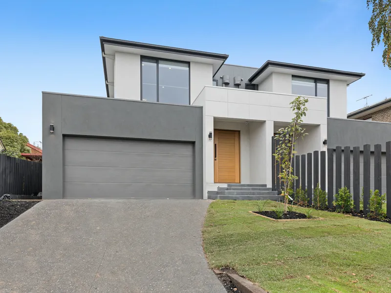 Brand New Carter Grange Luxury family Home