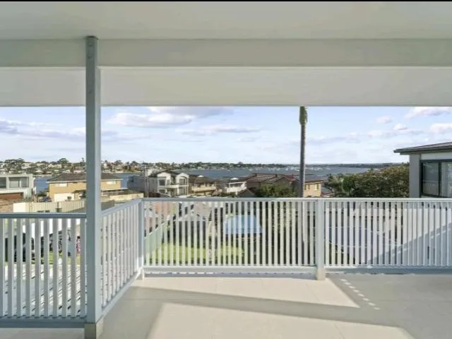 Fully Furnished bayside apartment! Bay Views are a bonus!