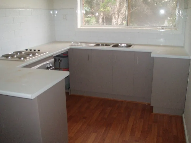 Central Yarraville Apartment! 