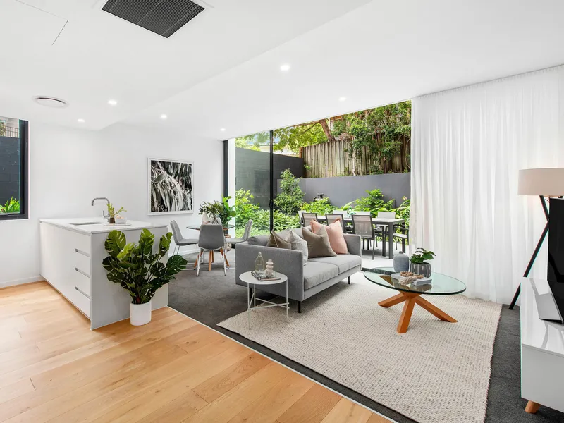 Both striking and luxurious, residents of White Dawn's superbly appointed three-bedroom apartments are welcomed into cured spaces.