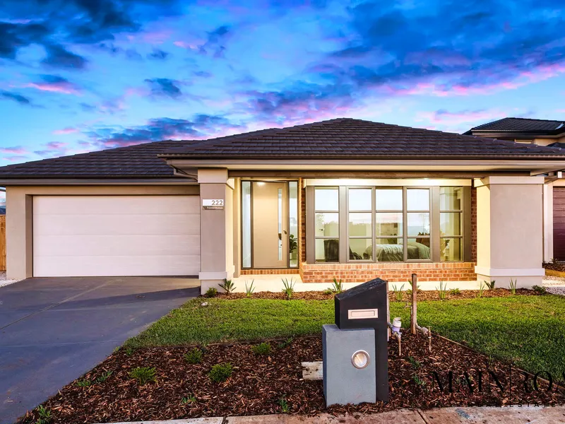Sophisticated living on a large block