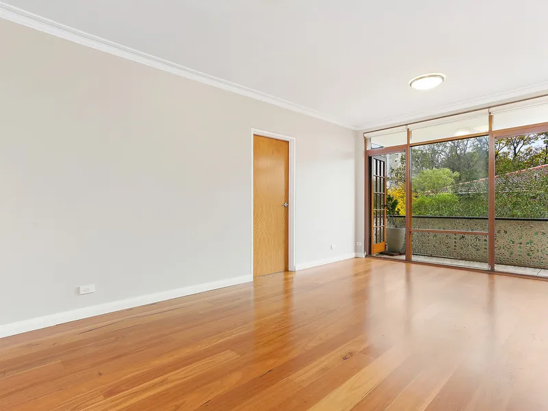 Spacious and Modern NE Facing Three Bedroom Apartment in the Heart of Wollstonecraft