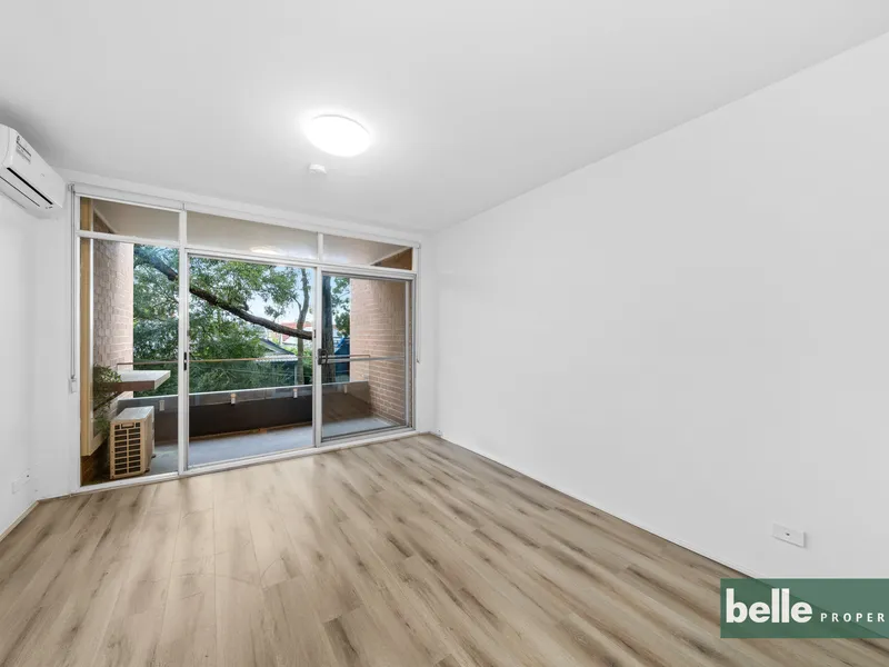Renovated One Bedroom Apartment Close To Tramsheds & Light Rail