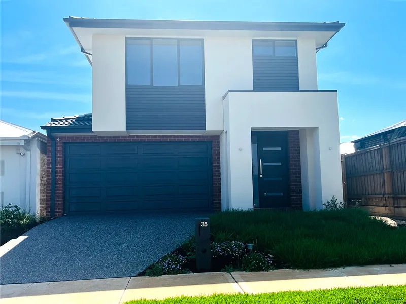 BRAND NEW 4 BEDROOM HOUSE FOR LEASE