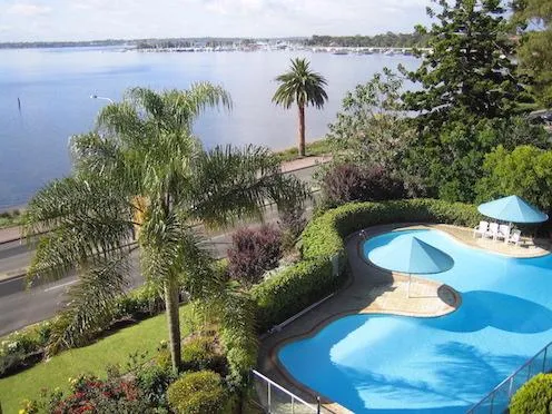 Apartment with uninterupted river views just a short walk to UWA and Kings Park