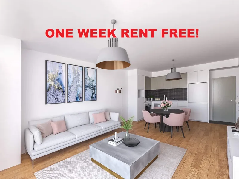 ONE WEEK RENT FREE! Luxury Top Floor Apartment