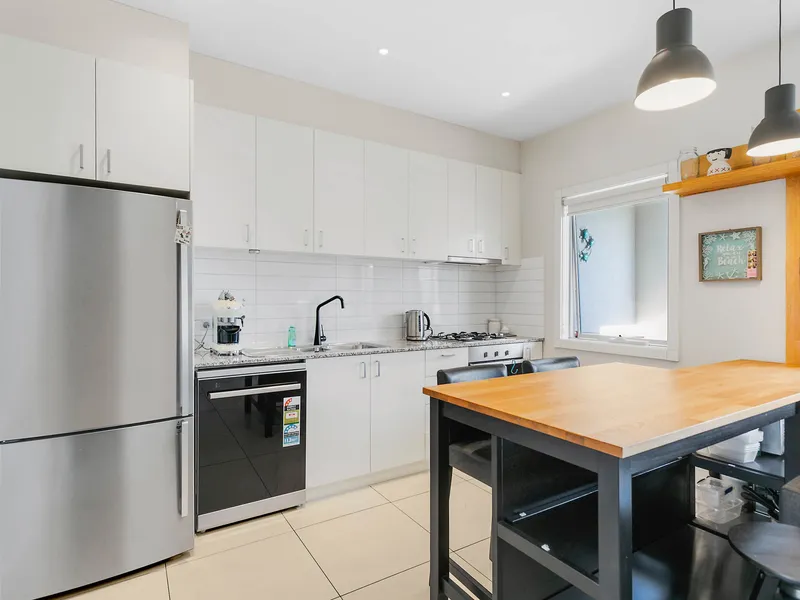 Modern Living in Beach Location