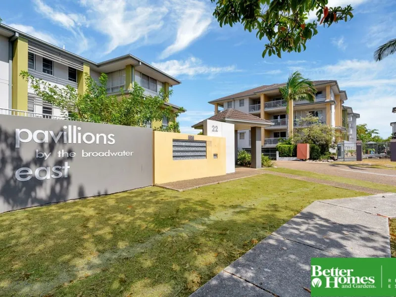 RESORT-STYLE apartment