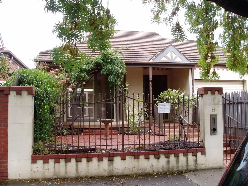 Well appointed, light, spacious, airy house