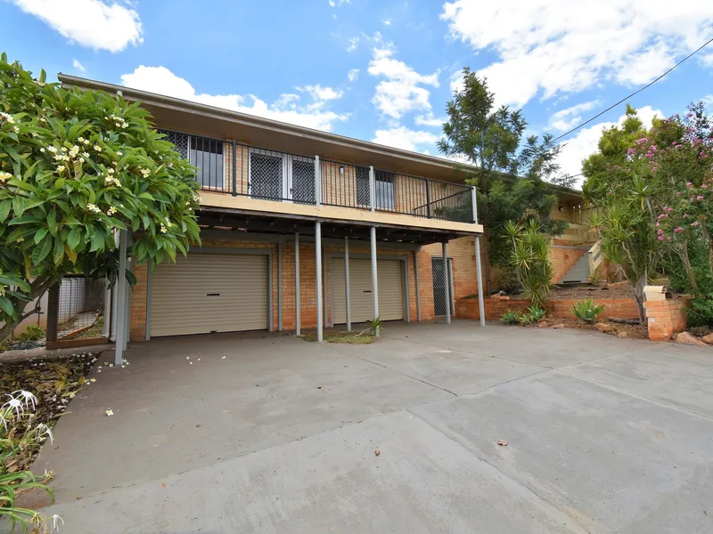 STUNNING VIEWS | RIGHT IN TOWN