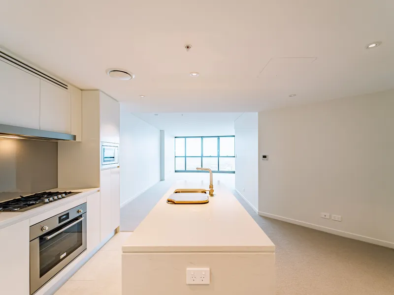 Brand New Apartment - Stunning Level 74 2 Bedroom 