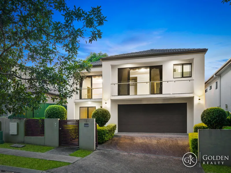 Near New, Modern Living with Luxury Inclusions