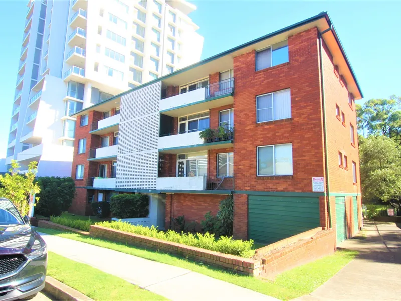 Renovated Top Floor Unit with Lock Up Garage