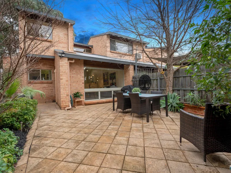 Mingle amongst Adelaide's best in comfy townhome style a corner-turn to town.