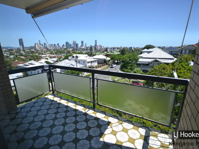 Great Size, Fantastic Views!