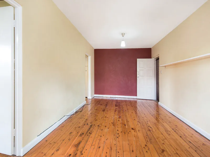 MODERN LOW MAINTENANCE LIVING IN UNBEATABLE LOCATION