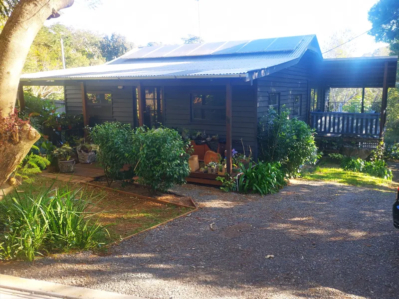 Beautiful Home in Heart of Montville