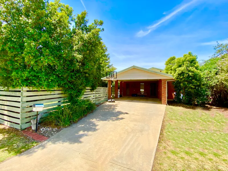 Are you looking for a family home in a quiet street? Well, look no further.  